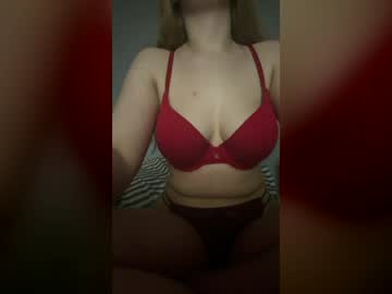 tinyblondebarbie