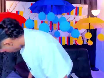 triiangel_latinboy
