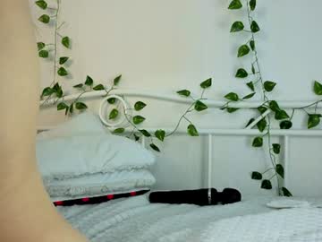 yourscarlettdoll