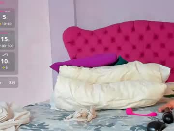 zara_holly_