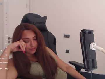 _just_a_queen_3
