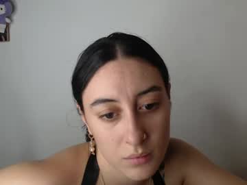 chloe_vahos