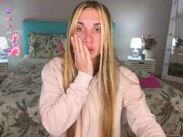 missameliia_