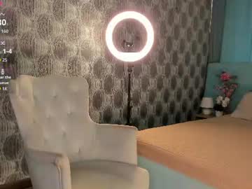nicole_charm